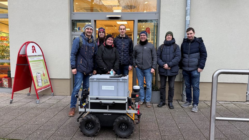 Weiterer Liefer-Test mit Roboter Claudi in Schkeuditz